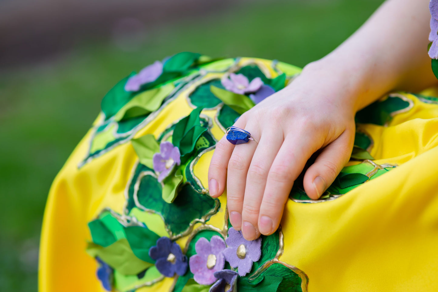 Circle Wrap Ring with Lapis Lazuli