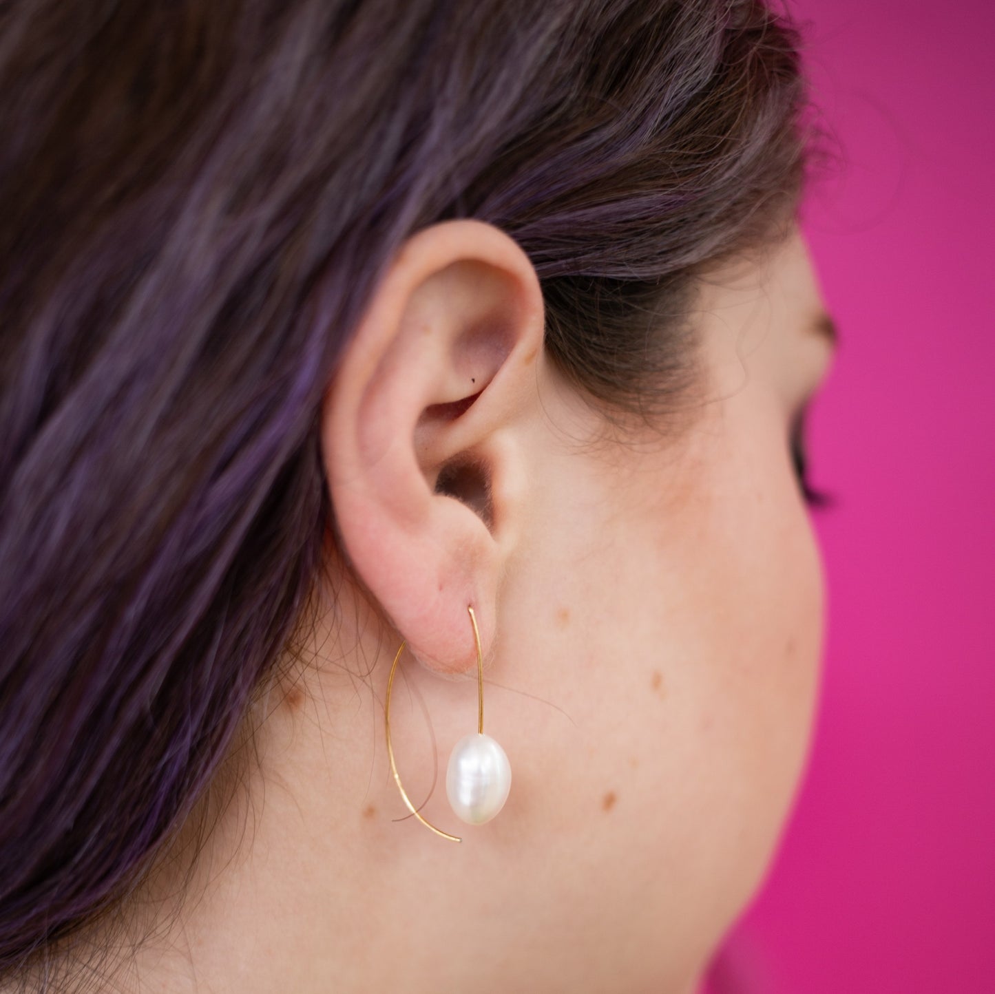 Straight Drop Earrings with White Pearls