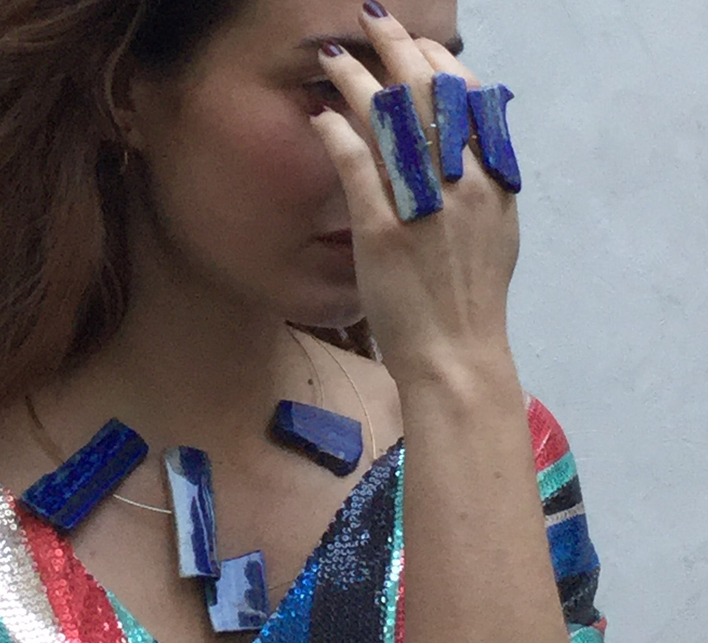 Round Neckwire with Large Lapis Lazuli