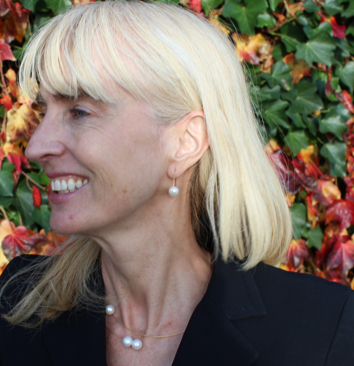 Petite Triangle Lobe Huggers with Round Freshwater Pearls (7mm, 9mm)