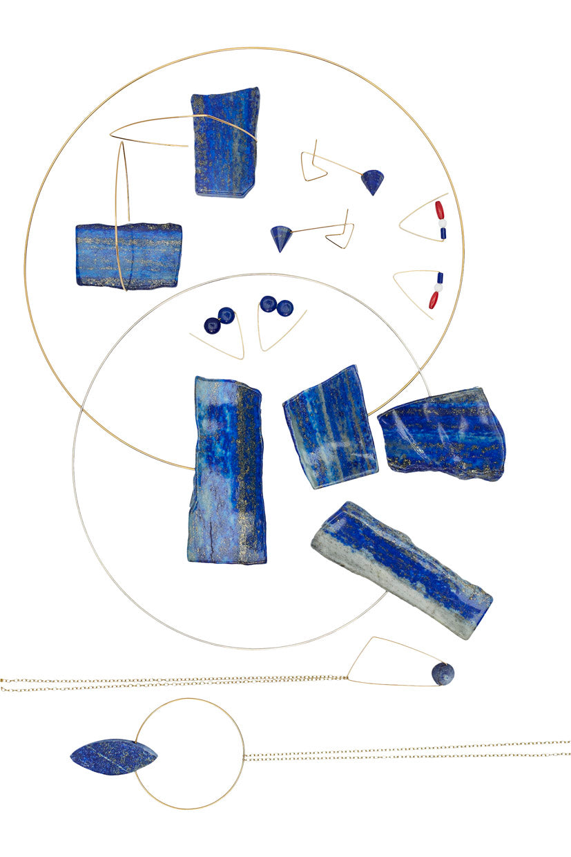 Round Neckwire with Large Lapis Lazuli