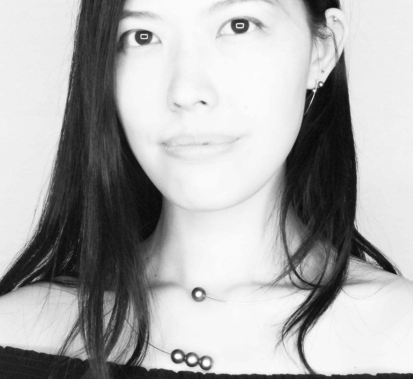 Square Asymmetric Neckwire with Round Freshwater Pearls