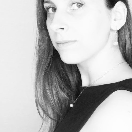 Medium Circle Pendant Necklace with Round Freshwater Pearl