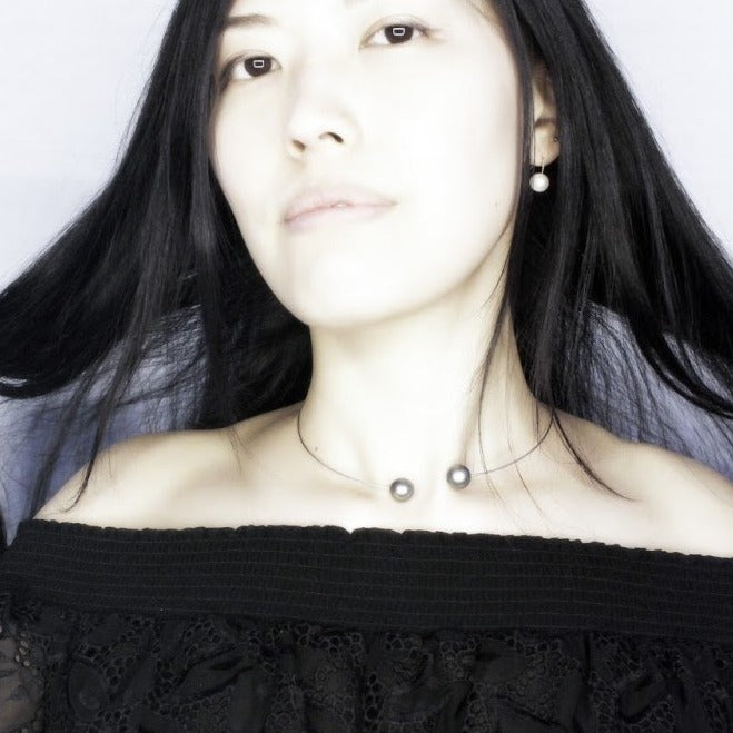 Round Neckwire with White Freshwater Button Pearls (14/16mm)