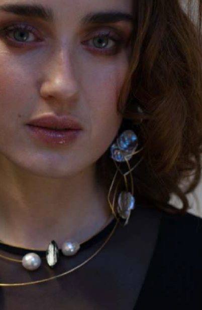 Round Neckwire with White Freshwater Button Pearls (14/16mm)