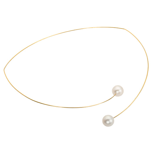 Asymmetric Neckwire with White Pearls