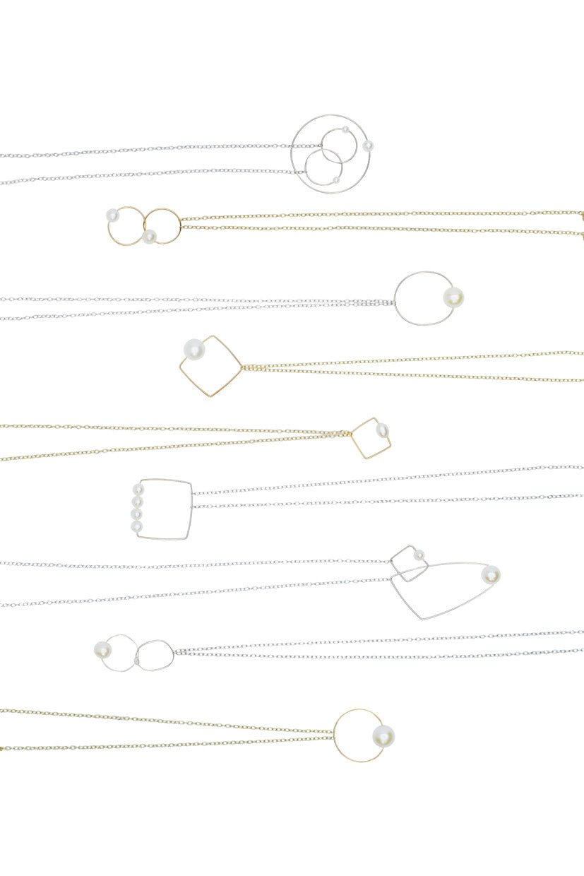 Medium Circle Pendant Necklace with Round Freshwater Pearl