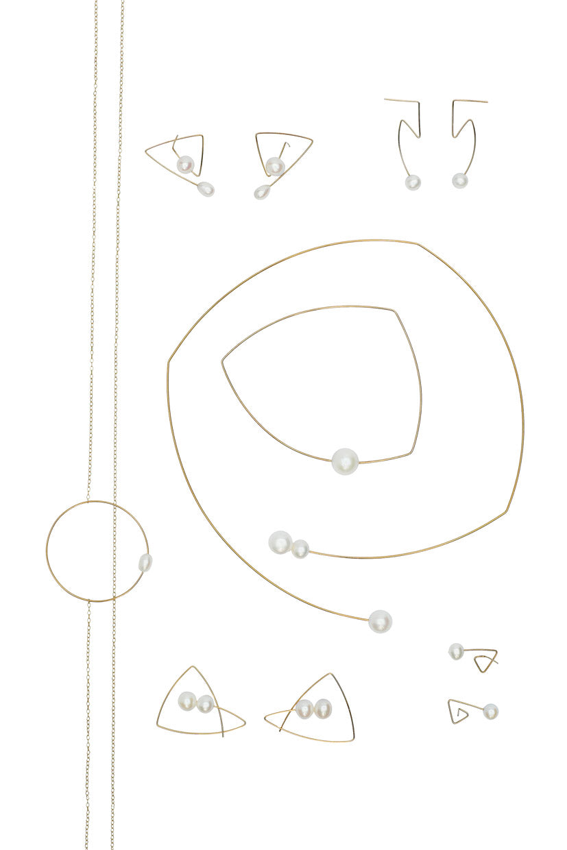 Flat Triangle Bangle with Oval Freshwater Pearl