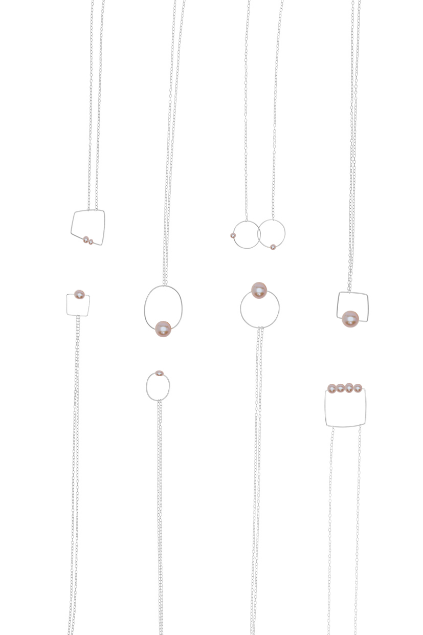 Medium Circle Pendant Necklace with Round Freshwater Pearl