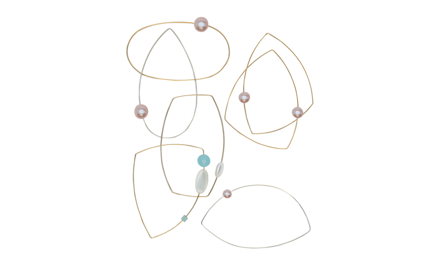 Pointed Curve Bangle with Round Freshwater Pearl
