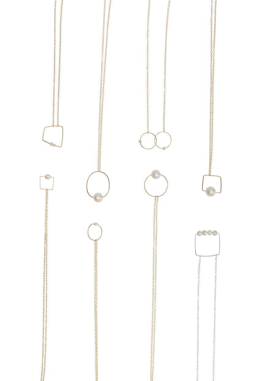 Medium Circle Pendant Necklace with Round Freshwater Pearl