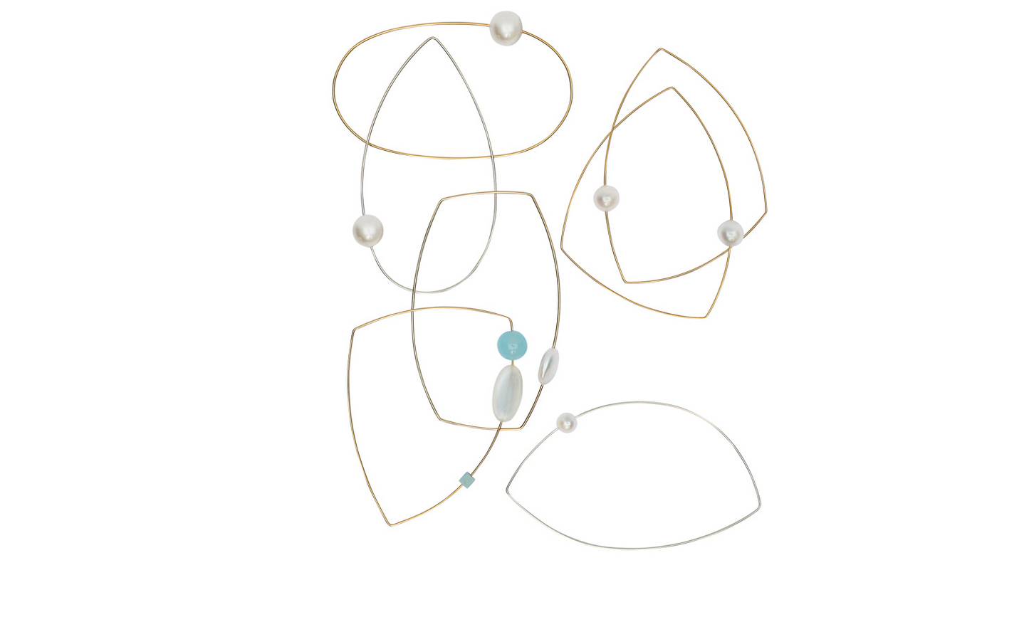 Pointed Curve Bangle with Round Freshwater Pearl