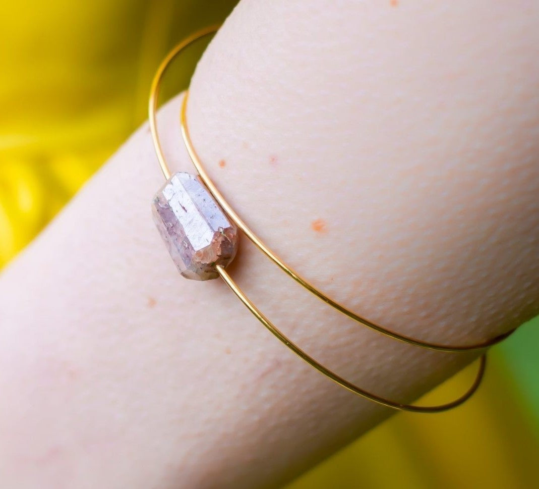 Square Bangle with hand-cut precious gemstones