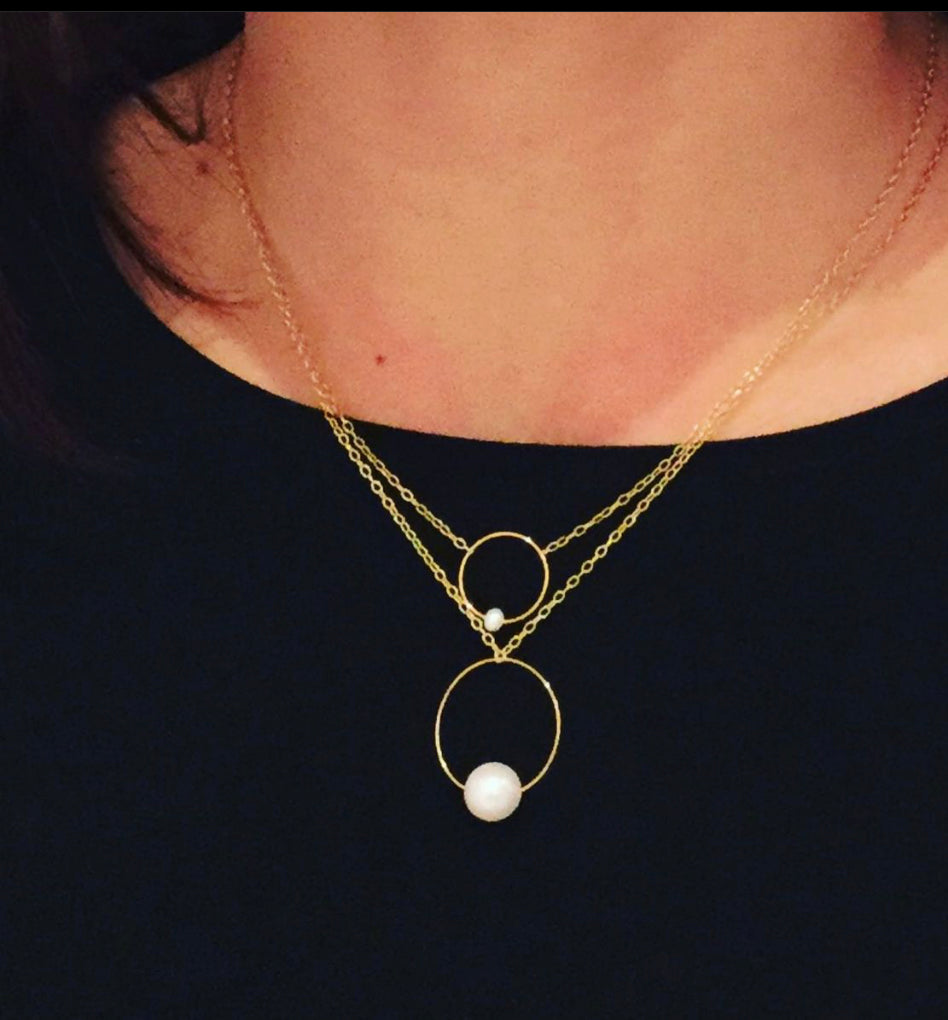 Small Oval Pendant Necklace with Round Freshwater Pearl