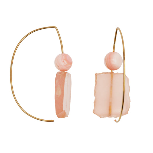 Short Curve Earrings with Conch Shell and Pink Moonstone