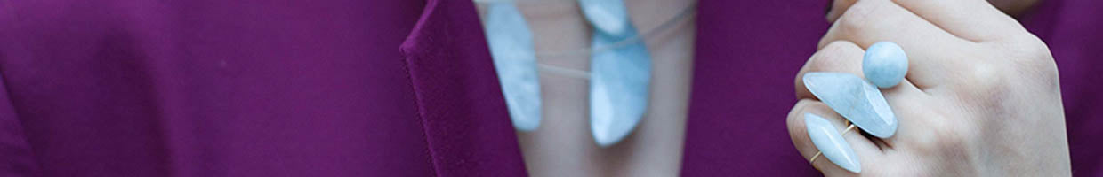 Asymmetric Neckwire with hand-cut Gemstones